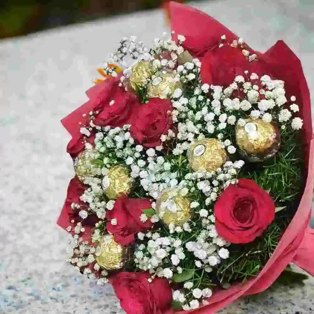 Shop Chocolate and Rose Bouquet Online